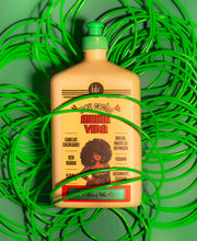 Load image into Gallery viewer, LOLA My Curls My Life Kit - Shampoo, Conditioner, Mask, Leave-in and Defining Gel
