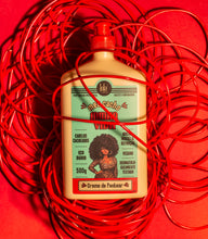 Load image into Gallery viewer, LOLA My Curls My Life Kit - Shampoo, Conditioner, Mask, Leave-in and Defining Gel

