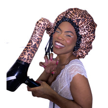 Load image into Gallery viewer, Satin Diffuser Drying Cap - Thermal/Heat Cap -  Leopard
